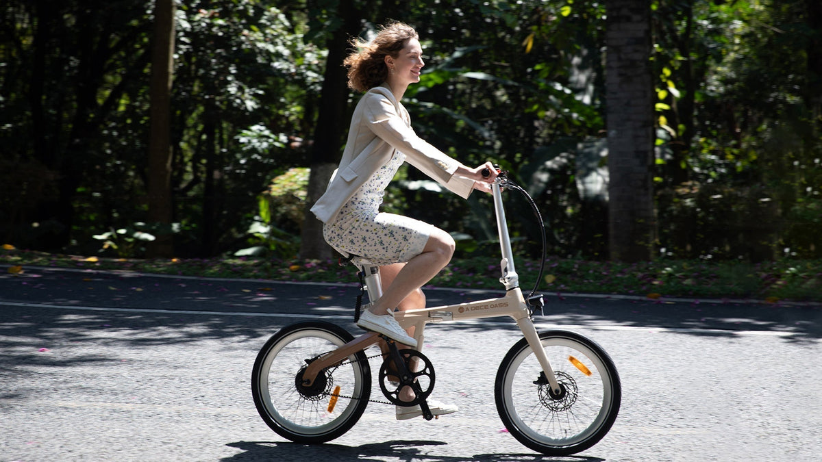 Beat the Heat: Smart Tips for Summer Cycling Adventures